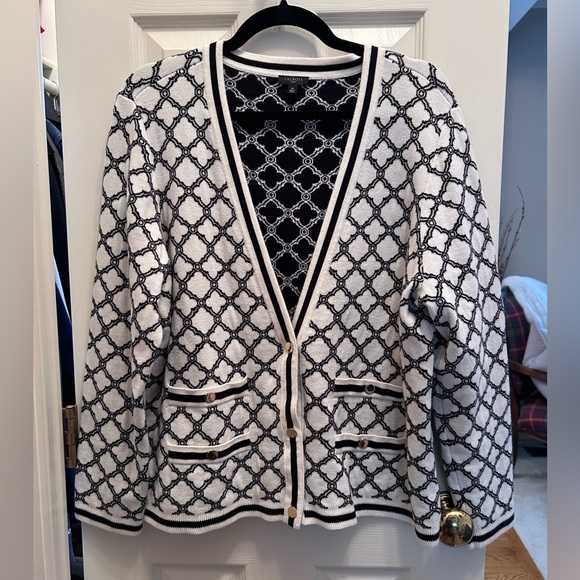 talbots plus Sweaters - Talbots Plus White & Black Print V-Neck Cardigan Sweater. Size 1X